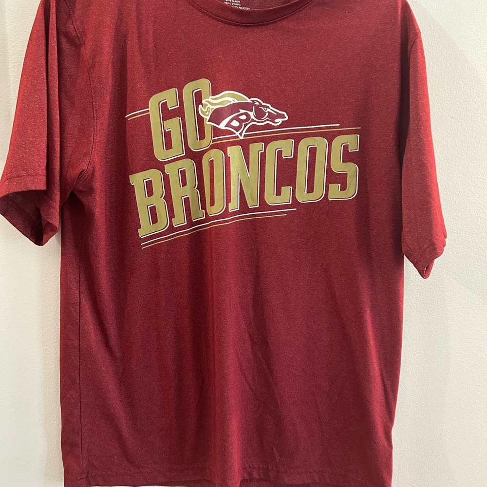 Brisbane Broncos Men’s Shirt Red and Gold Size Medium Short Sleeve